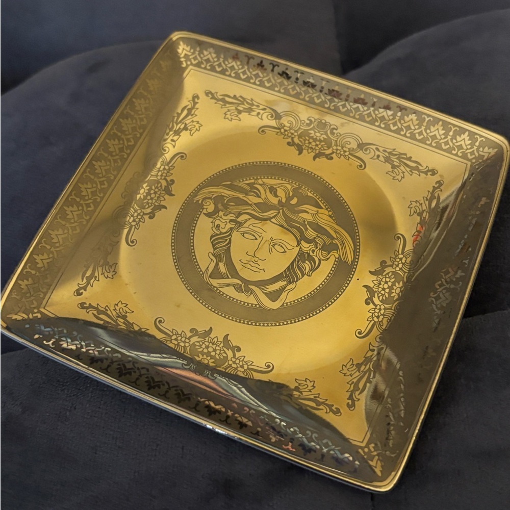Versace Gold Baroque Plate